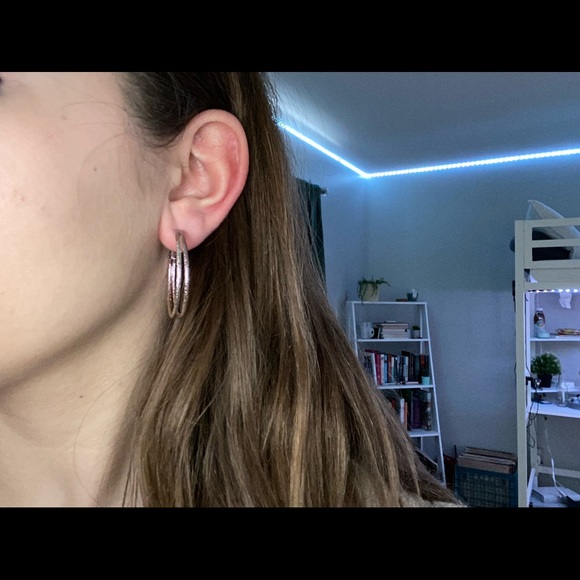 Hoop earrings - Picture 6 of 12